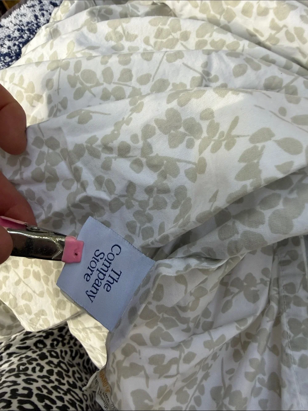 Grey and White Leaf Print Comforter - King/Flat the Company Store